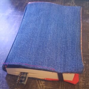Protège livre, livre fermé